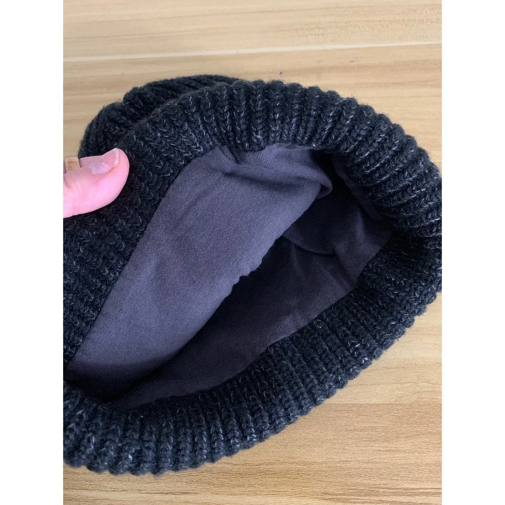 The North Face Beanie Men OS Charcoal Gray Ribbed Knit Cuffed Logo Winter Hat